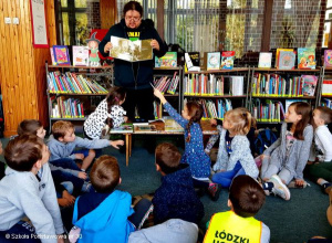Klasa 2b i 3b poznają zawód bibliotekarza i księgarza