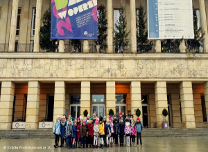 Klasa 3b i 5a w Teatrze Wielkim na „Dziadku do Orzechów”