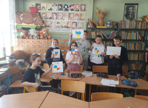 Pisanie listów do dzieci z Ukrainy