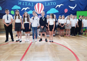 Uczniowie kl.2a podczas występów.